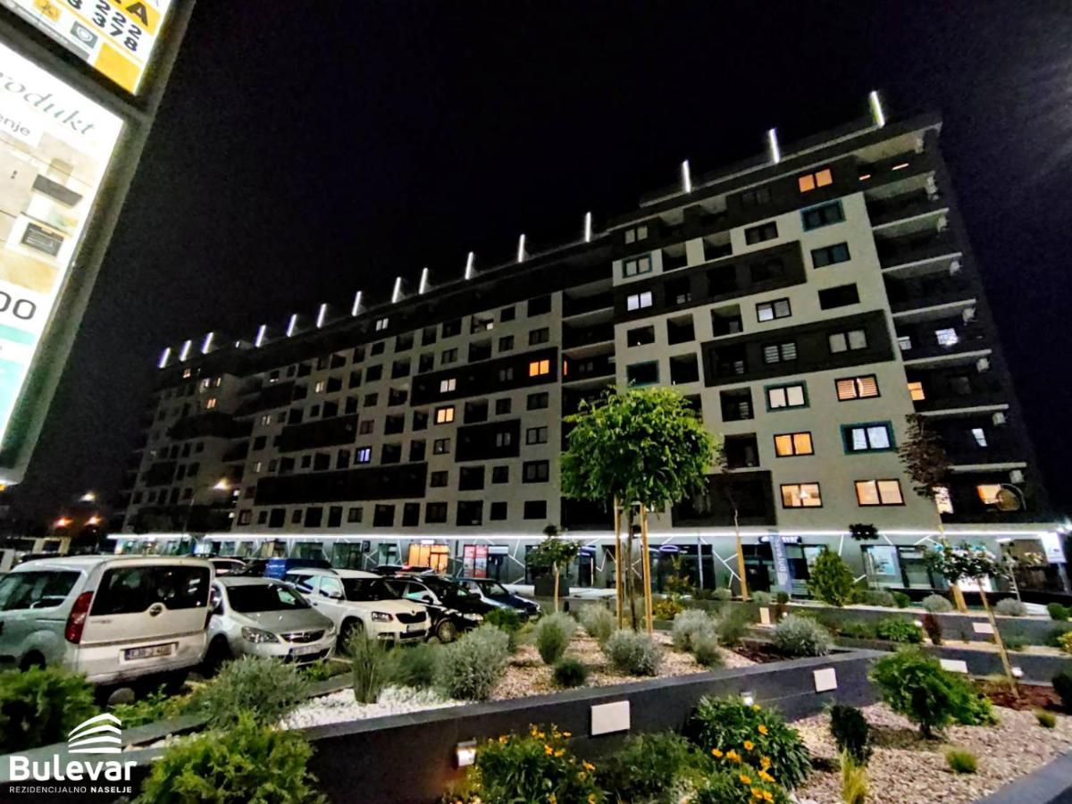 Delux Apartmani Bulevar SJJ Buitenkant foto