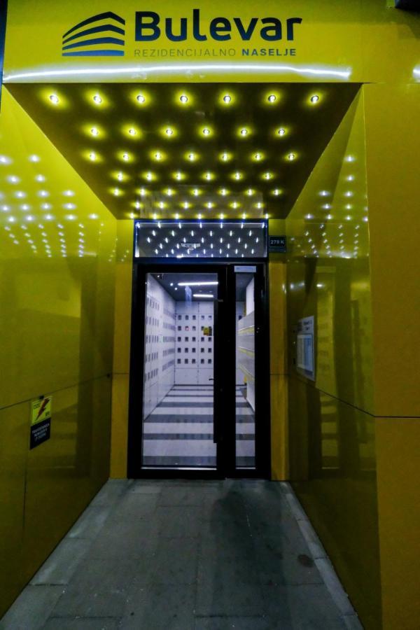 Delux Apartmani Bulevar SJJ Buitenkant foto